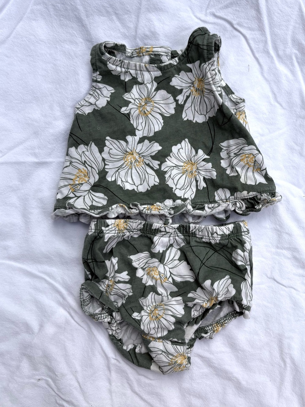 GAP Two Piece set tank and bloomers / green floral / 6-12 months